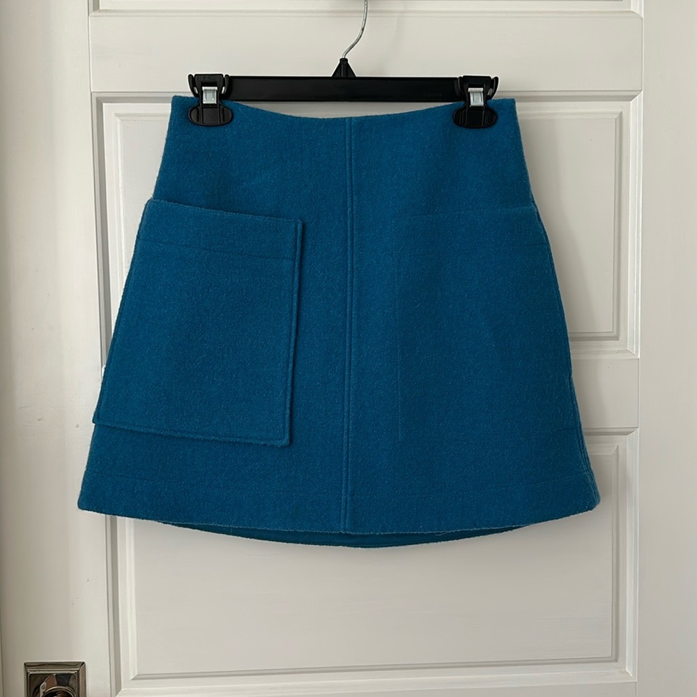 Adorable wool mini skirt
